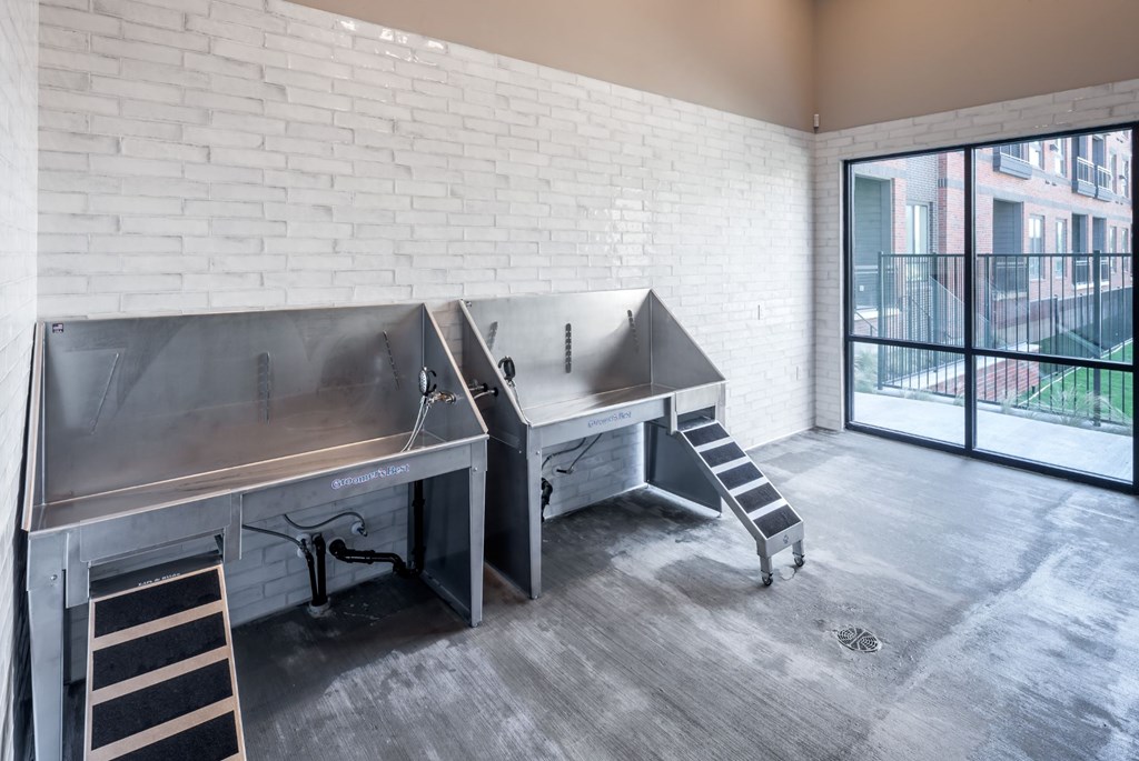 Pet Parlor and Dog Run at Berkshire Pullman, Frisco, 75034